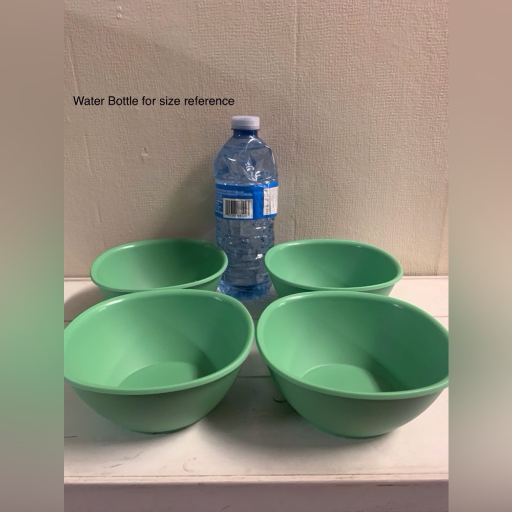 Tupperware Legacy Reheatable Small Bowl Set-Basil - Picture 5 of 5